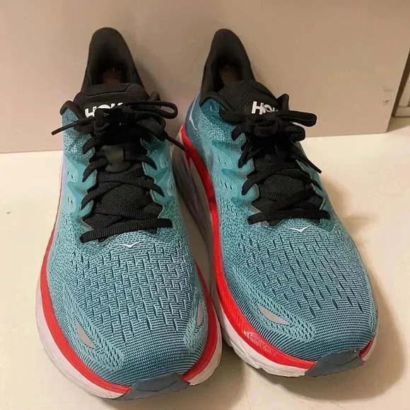 Clifton 8 Running shoes are soft and extremely comfy - Picture 3 of 14